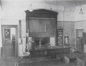 alter Chemiesaal um 1925